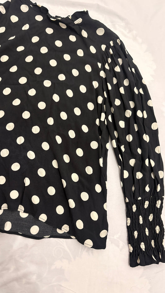 Blusa puntos Zara azul oscuro Talla M