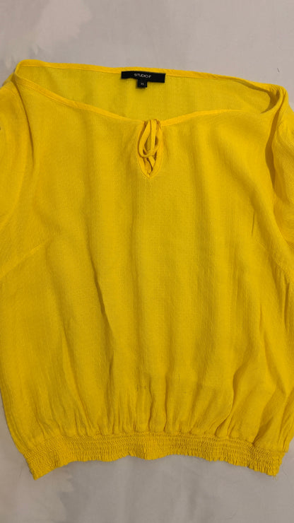Blusa Studio F amarilla Talla XS