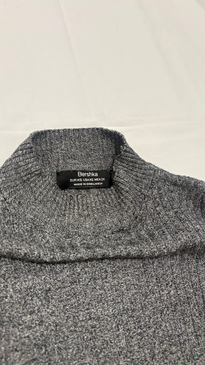 Buso Bershka gris