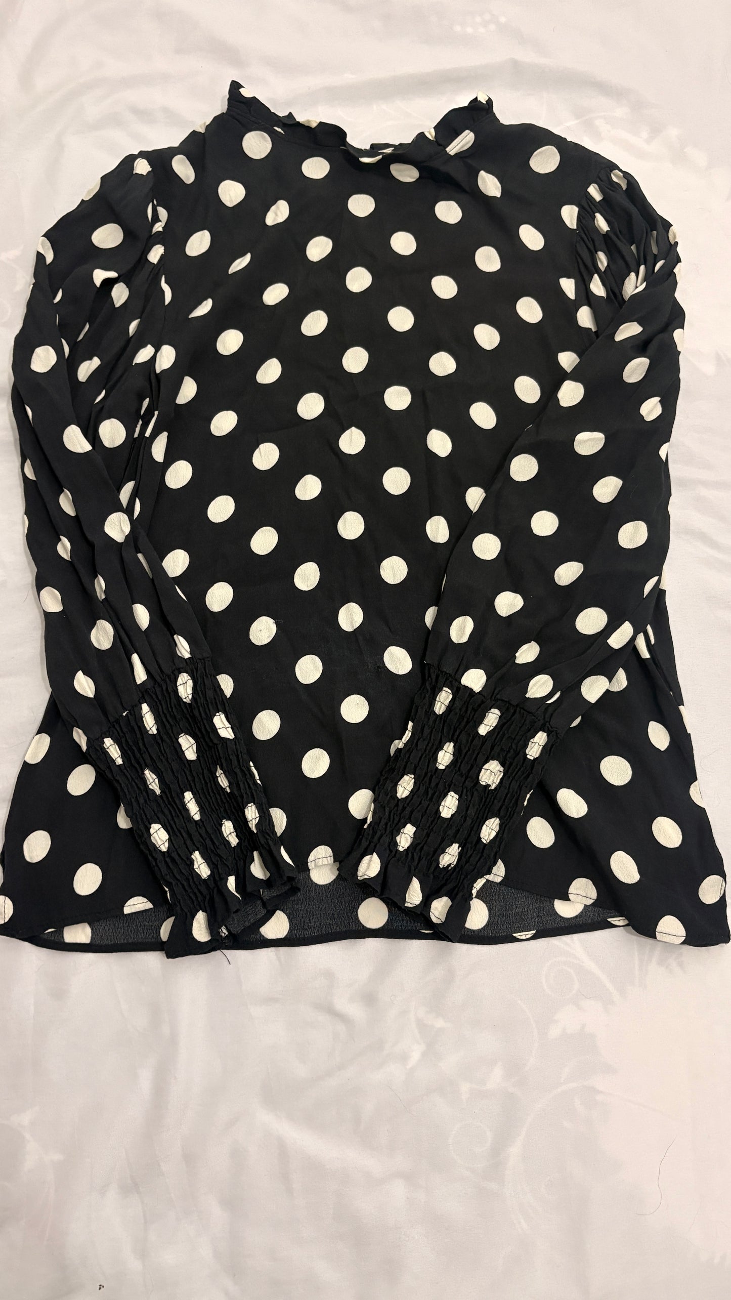 Blusa puntos Zara azul oscuro Talla M