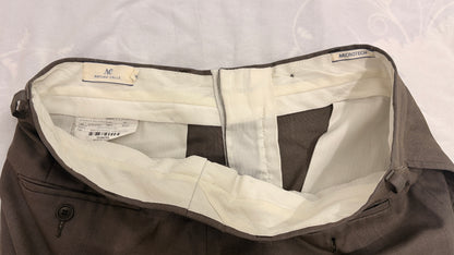 Pantalón de vestir Arturo Calle café Talla 34