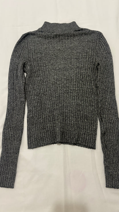 Buso Bershka gris